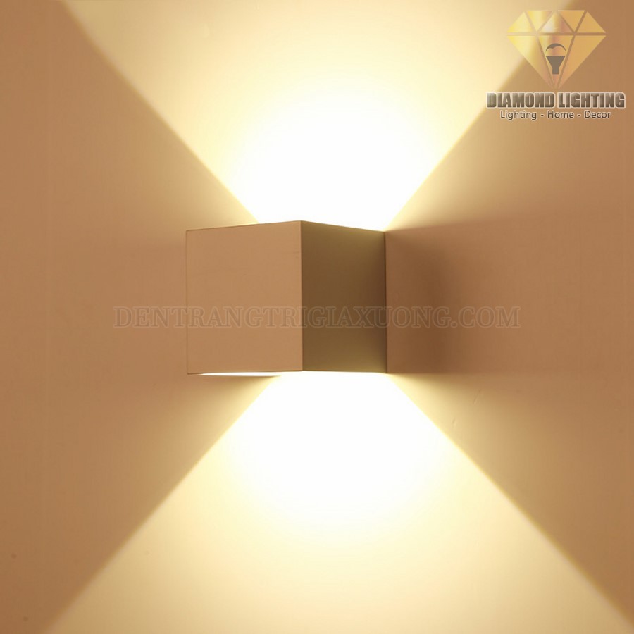Đèn khối vuông ốp tường DOT330 rất phù hợp để làm đèn trang trí, trang trí tường, trang trí tường phòng khách, trang trí tường phòng ngủ cho ngôi nhà của bạn !