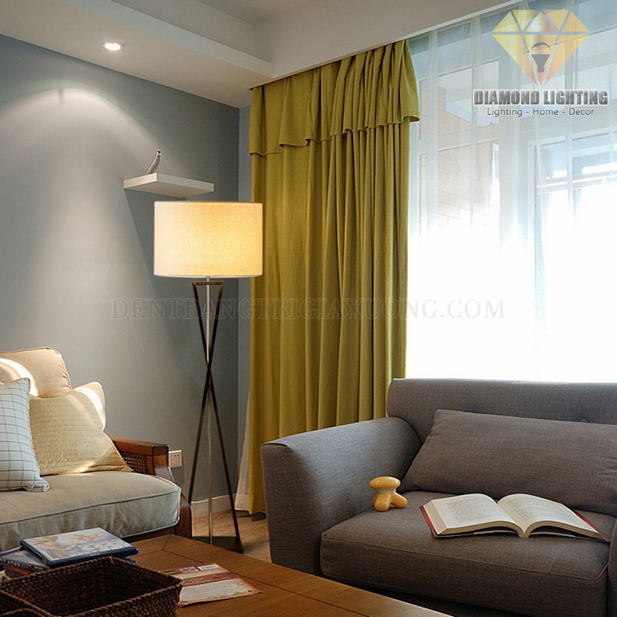 Đèn cây chân chéo DCS130 rất phù hợp để làm đèn trang trí, trang trí phòng khách và trang trí phòng ngủ cho ngôi nhà của bạn !