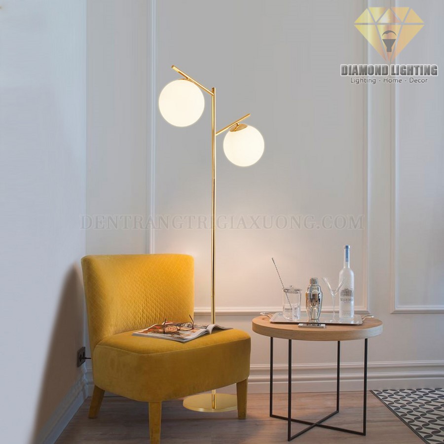 Đèn sàn hiện đại DCS030 thường được treo ở cạnh bàn phòng khách, cạnh ghế sofa, cạnh giường ngủ hoặc đặt ở bất kỳ đâu bạn muốn. Vừa làm đèn đọc sách, vừa làm đèn trang trí.