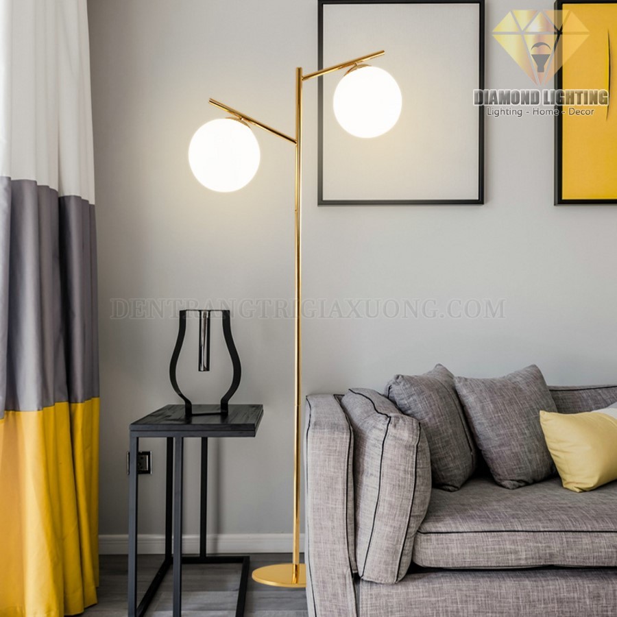 Đèn sàn hiện đại DCS030 thường được treo ở cạnh bàn phòng khách, cạnh ghế sofa, cạnh giường ngủ hoặc đặt ở bất kỳ đâu bạn muốn. Vừa làm đèn đọc sách, vừa làm đèn trang trí.