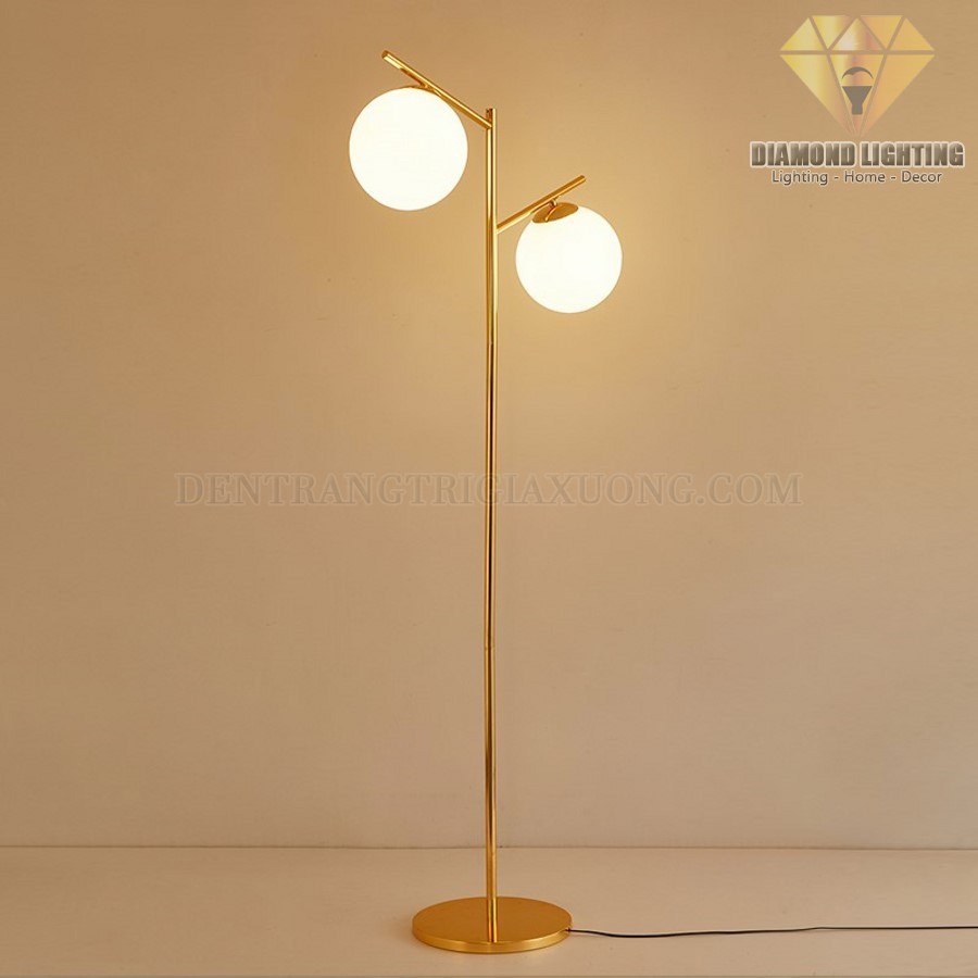 Đèn sàn hiện đại DCS030 thường được treo ở cạnh bàn phòng khách, cạnh ghế sofa, cạnh giường ngủ hoặc đặt ở bất kỳ đâu bạn muốn. Vừa làm đèn đọc sách, vừa làm đèn trang trí.
