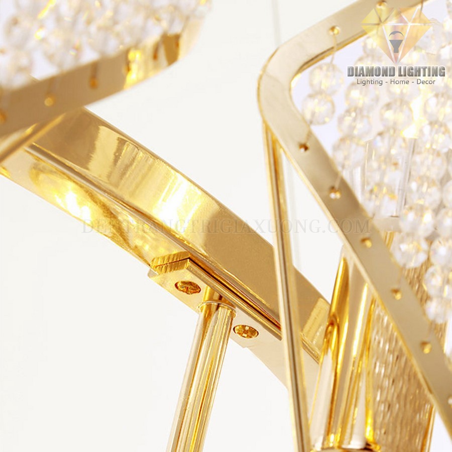 Đèn chùm pha lê hiện đại DPH960 rất phù hợp để làm đèn trang trí, trang trí phòng khách, trang trí bàn ăn và trang trí phòng ngủ cho ngôi nhà của bạn !