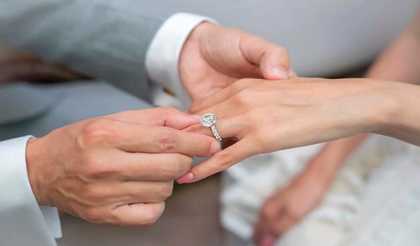 Cách làm rộng nhẫn tại nhà đơn giản