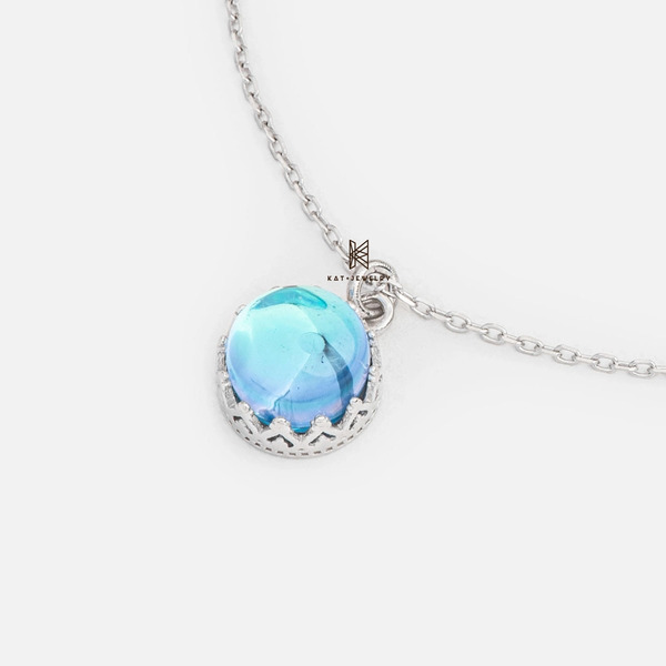 Mẫu dây chuyền kết hợp mặt đá xanh thích hợp cho người mệnh Thủy