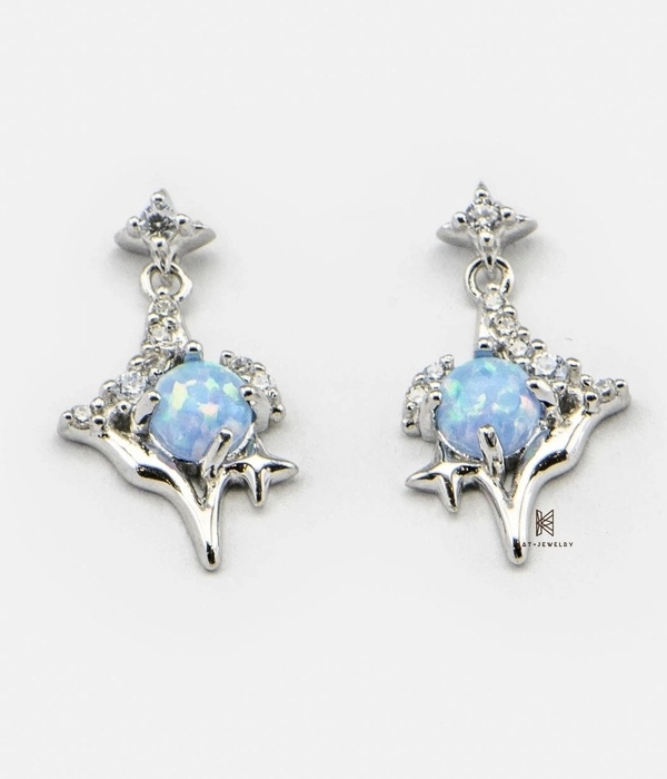 Khuyên tai làm bạn nổi bật với thiết kế độc đáo, sáng tạo