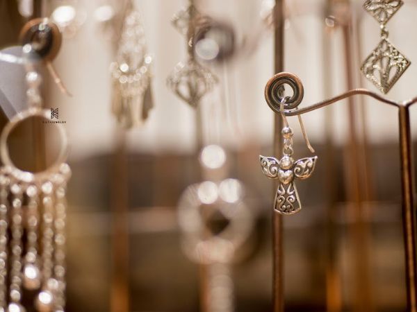 Mẫu trang sức càng phức tạp thời gian gia công càng cao