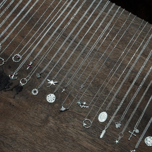 Trang sức mạ bạc đã trở thành một lựa chọn phổ biến hiện nay