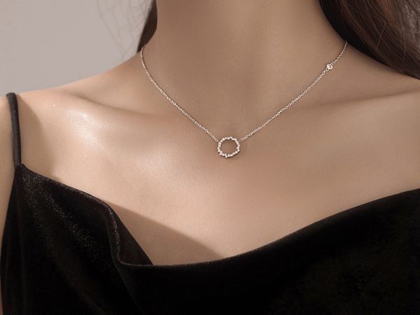 Khám phá mặt dây chuyền nhẫn độc đáo