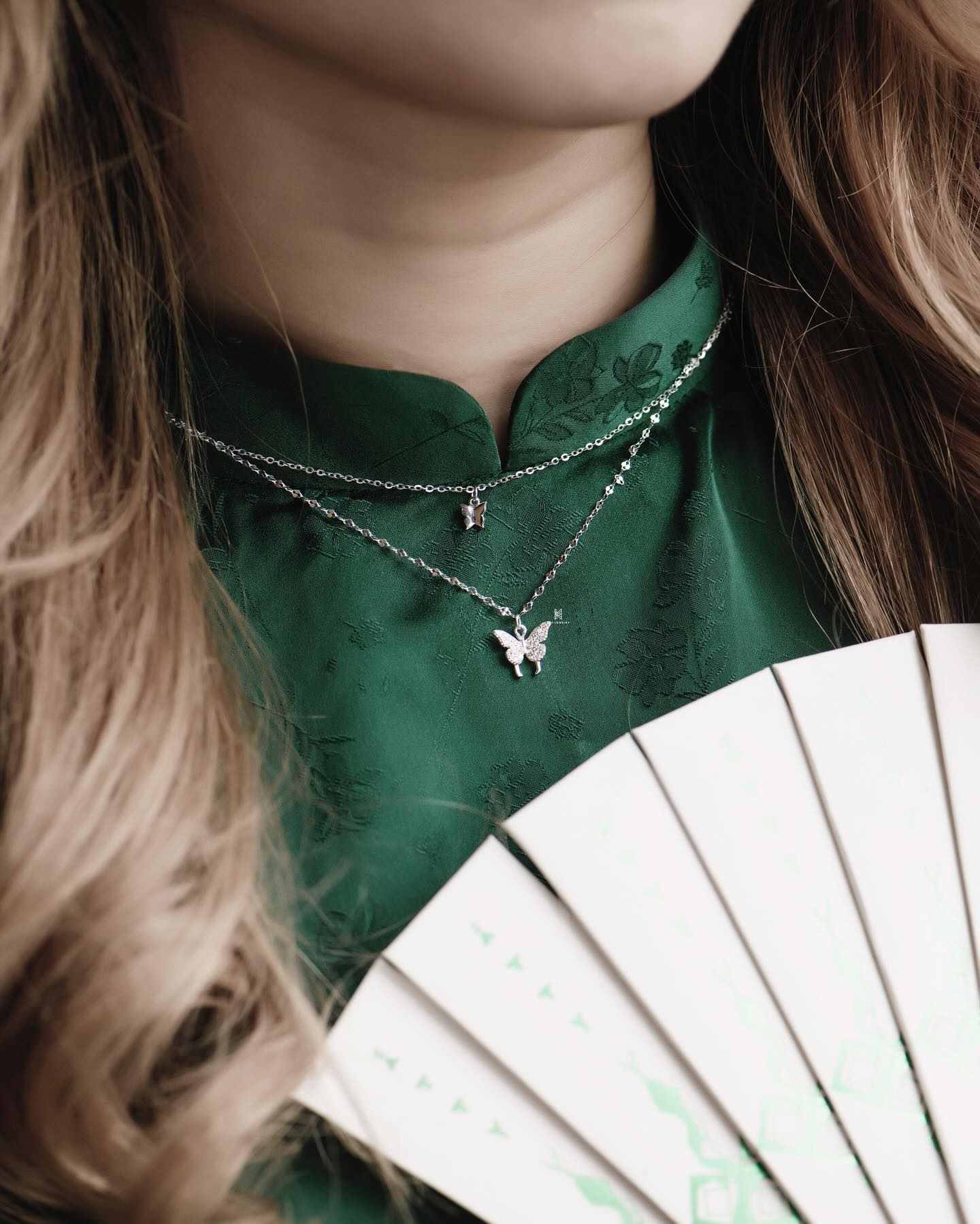 Trang sức hình bướm sẽ mang lại nhiều may mắn cho bạn