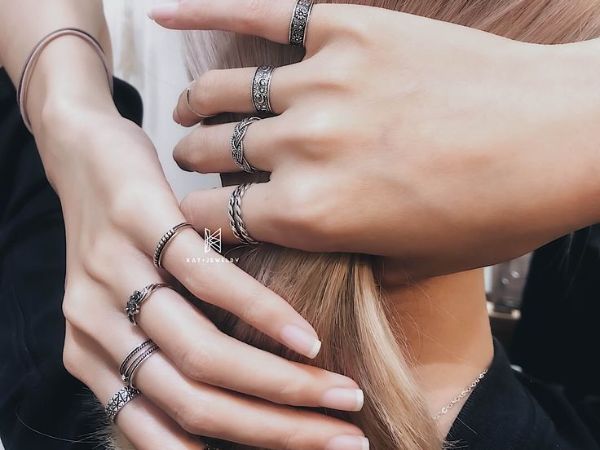 Nhẫn bạc được thiết kế độc đáo với tính ứng dụng cao