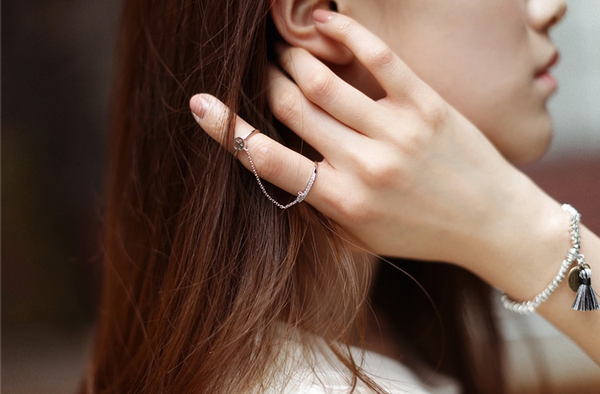 Midi Ring với nhiều thiết kế đa dạng