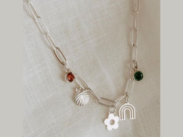 Charm bạc 925 dễ dàng phối hợp với nhiều loại trang sức