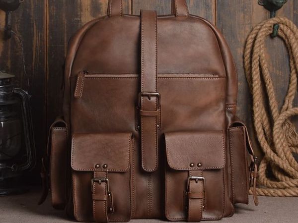 Những chiếc balo sẽ mang đến sự tiện lợi cho các bạn nam