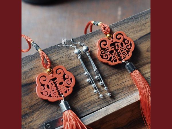 Lựa chọn trang sức bạc phù hợp tăng tính thẩm mỹ cho trang phục ngày Tết