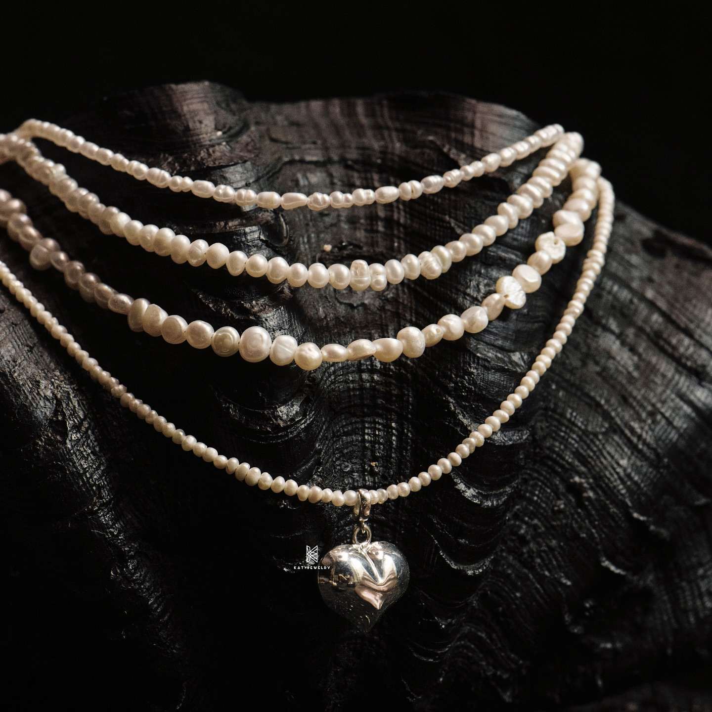 Trang sức bạc ngọc trai tạo sự quý phái, sang trọng, tinh tế