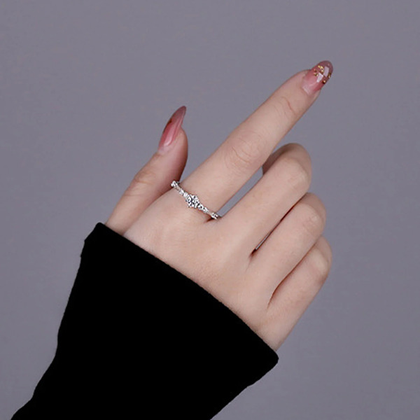 Trang sức công sở giúp phái đẹp trở nên tự tin làm việc