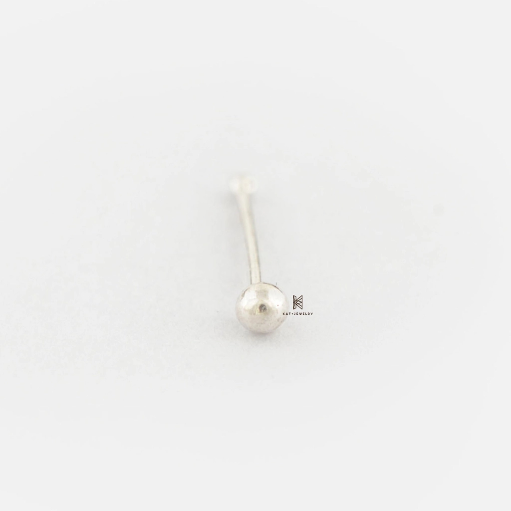 Kiểu dáng đơn giản, tôn lên nét thanh lịch