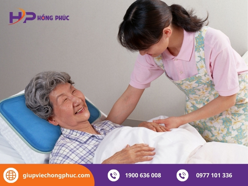 Hướng dẫn cách chăm sóc người già tại nhà