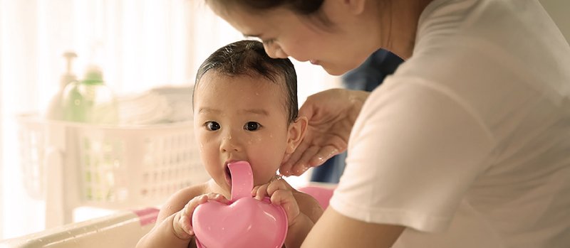 thuê người giúp việc trông trẻ