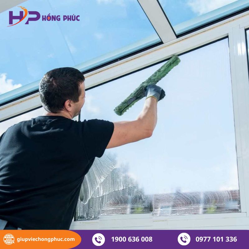 Dịch vụ lau kính chuyên nghiệp