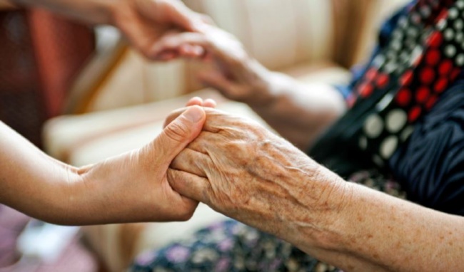 giúp việc nhà dịp tết