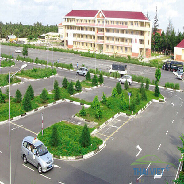 Hướng dẫn thi bằng lái xe B2