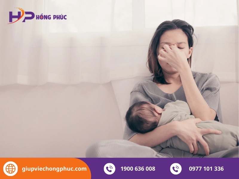 mẹ có thể bị trầm cảm sau sinh nếu lo quá nhiều việc nhà