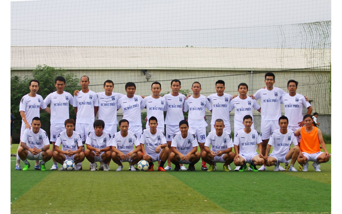 cach-chon-mua-giay-da-bong-cho-tung-vi-tri-tren-san-7