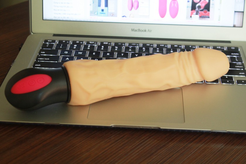 dương vật giả cao cấp