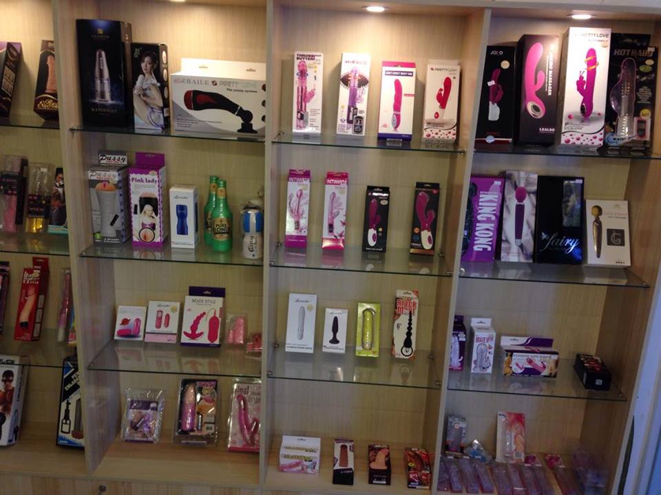 đồ chơi tình dục