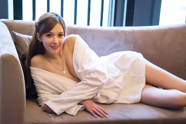 top jav nữ diễn viên Takizawa Laura