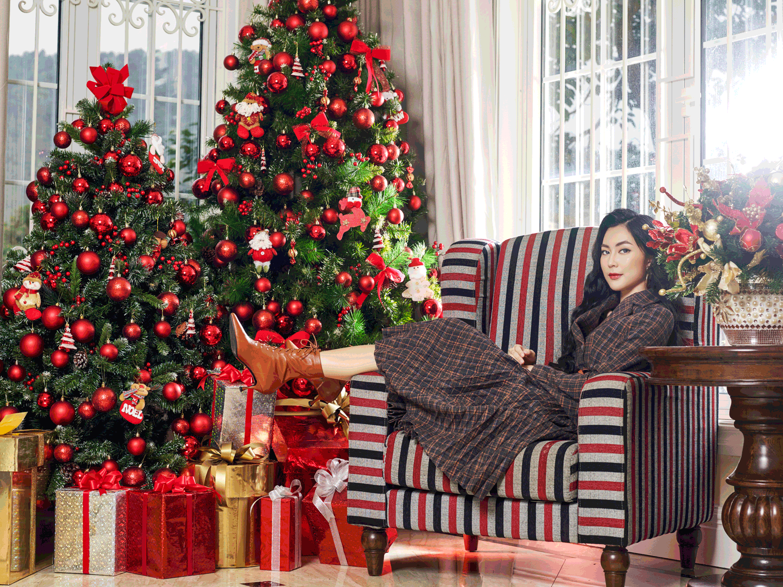 happy-ending-happy-holiday-part-1-f-w18-campaign