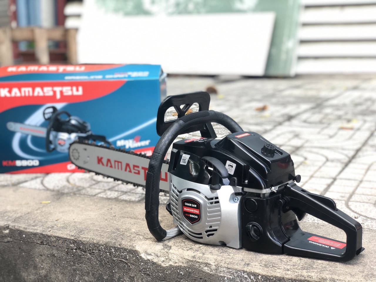 cưa xích kamastsu km5900