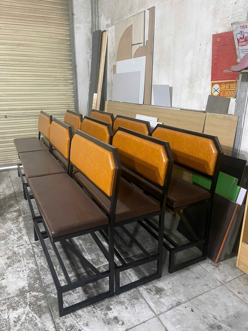 Ghế bida chân sắt