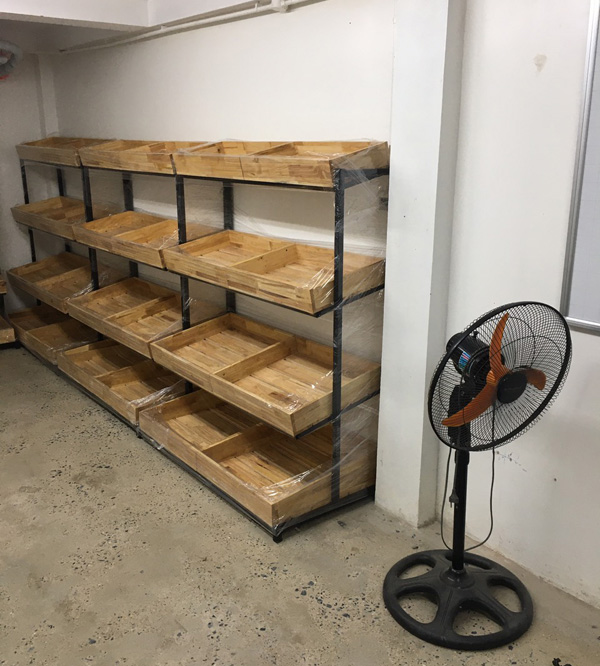 ke-trung-bay-rau-cu-qua-trai-cay