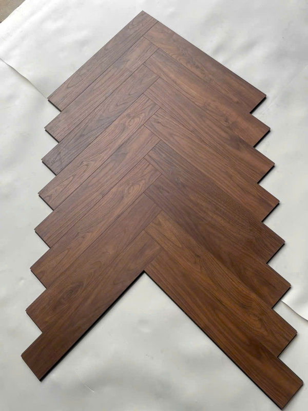 sàn gỗ xương cá cốt đen Hamaz