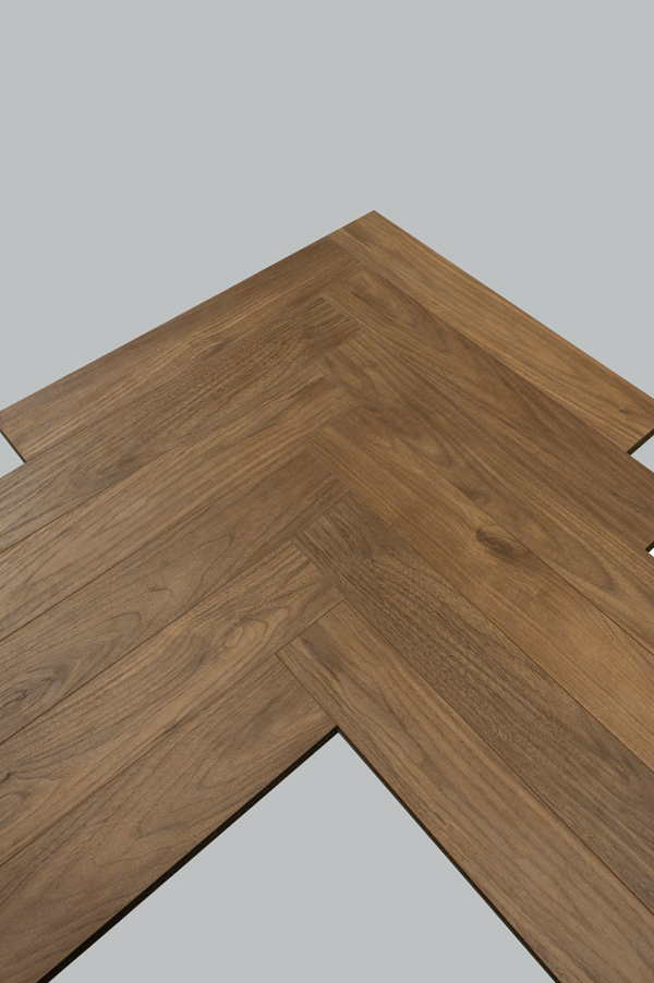 sàn gỗ xương cá cốt đen Hamaz