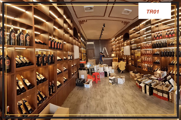 xuong-san-xuat-gia-ke-trang-tri-san-pham-nha-hang-ha-noi