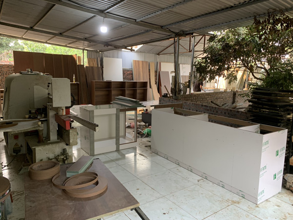 xuong-san-xuat-noi-that-go-cong-nghiep-theo-yeu-cau-ha-noi