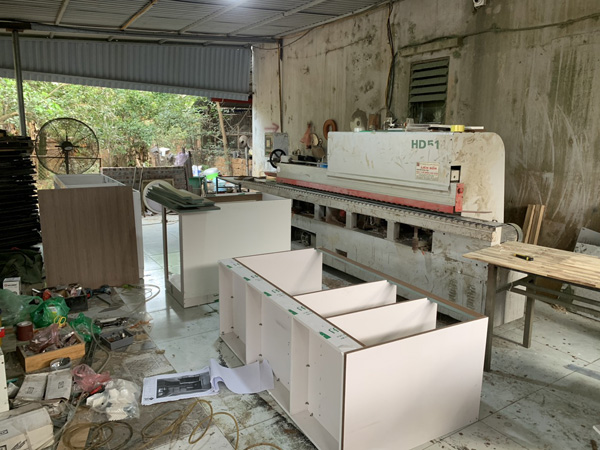 xuong-san-xuat-noi-that-go-cong-nghiep-theo-yeu-cau-ha-noi