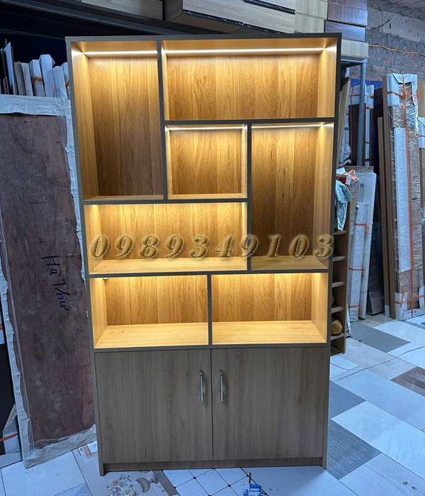 xuong-san-xuat-tu-trung-bay-san-pham-ha-noi