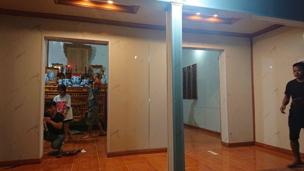 ốp tường nhựa vân đá