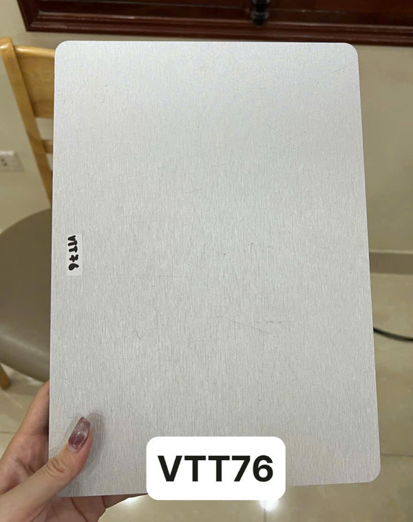 Tấm ốp than tre màu ghi sáng