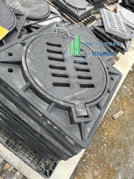 nap-ho-ga-composite-khung-am-thoat-nuoc