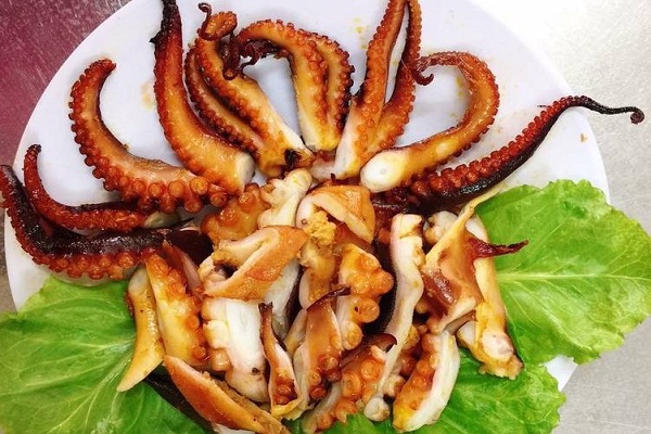 bạch tuộc nướng sa tế