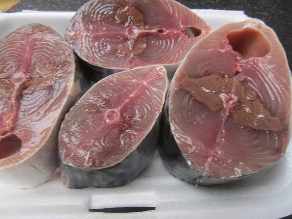 cá ngừ cắt lát