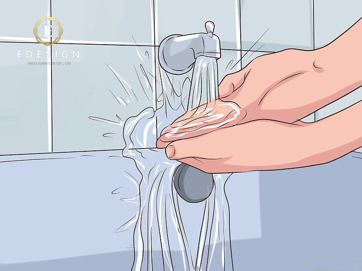 Rửa lại bồn tắm với nước