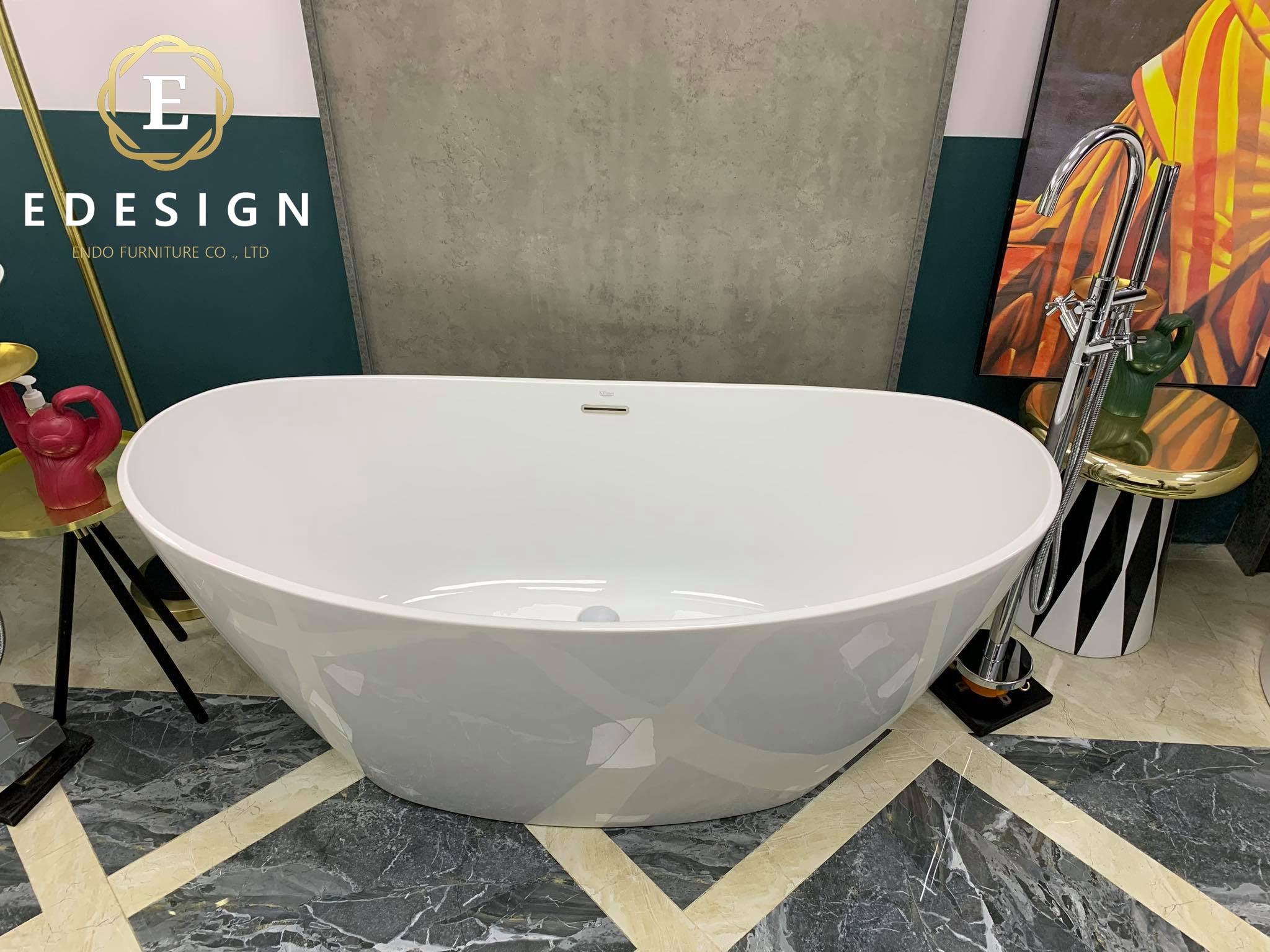 Giá Bồn Tắm Lorna Và Sen Đứng