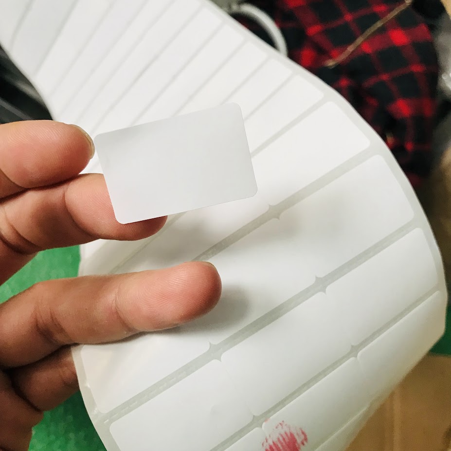 Decal in mã vạch 35mm x 22mm cuộn 50m Hà Nội