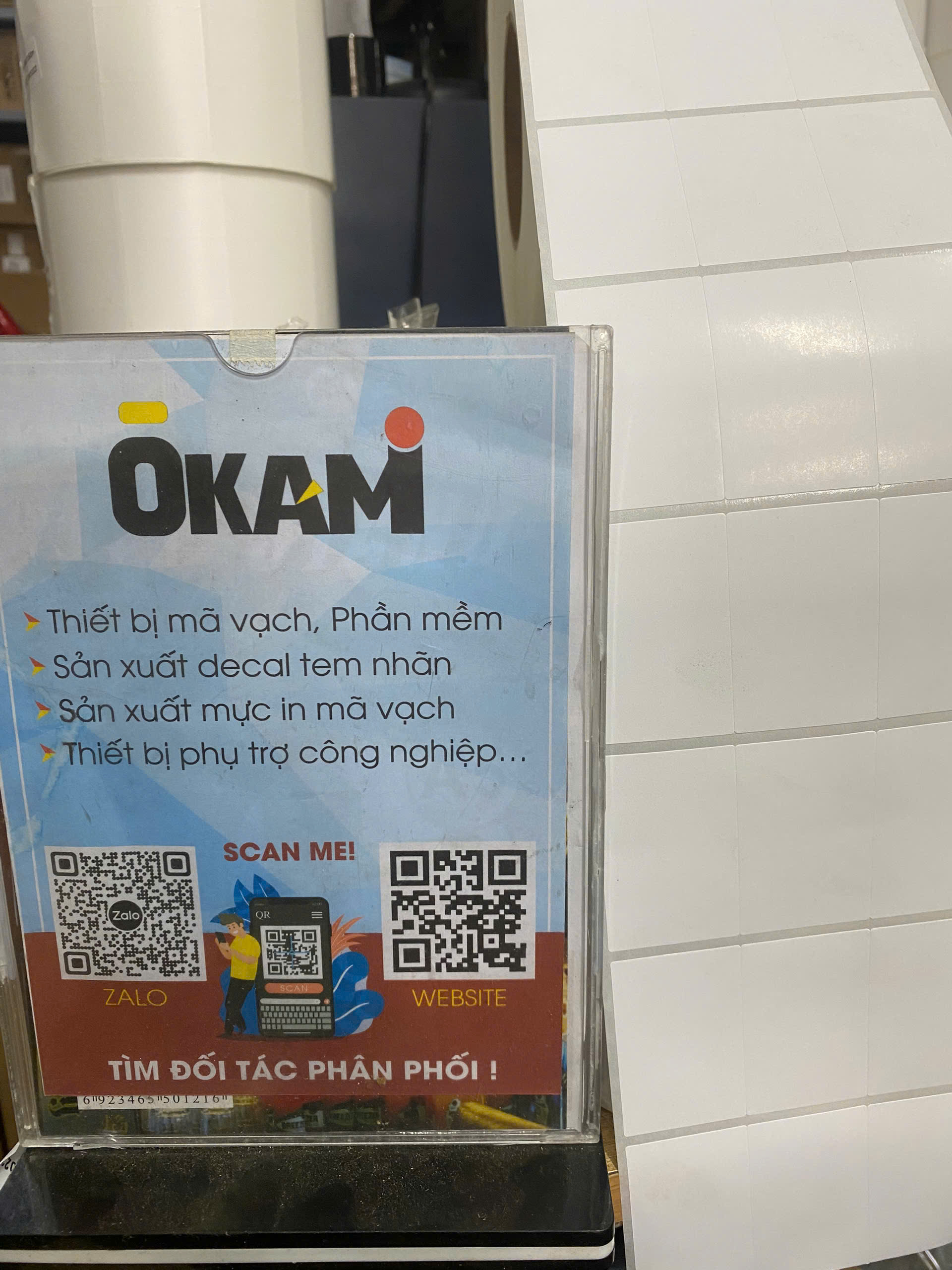 Decal in mã vạch 35x55 cuộn dài 150m